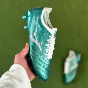 کفش فوتبال میزانو جورابی پوست ماری