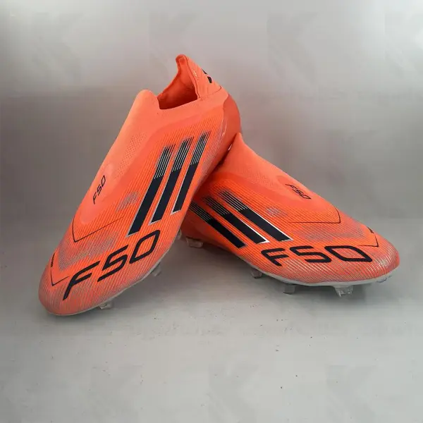 کفش فوتبال f50 نارنجی سرمه ای بدون بند - Image 5