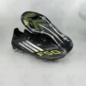 کفش فوتبال F50 مشکی فسفری